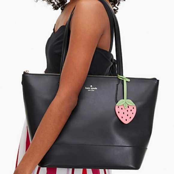 ❌SOLD❌ Kate Spade Braelynn black leather tote bag w strawberry bag charm NWT - Picture 2 of 14
